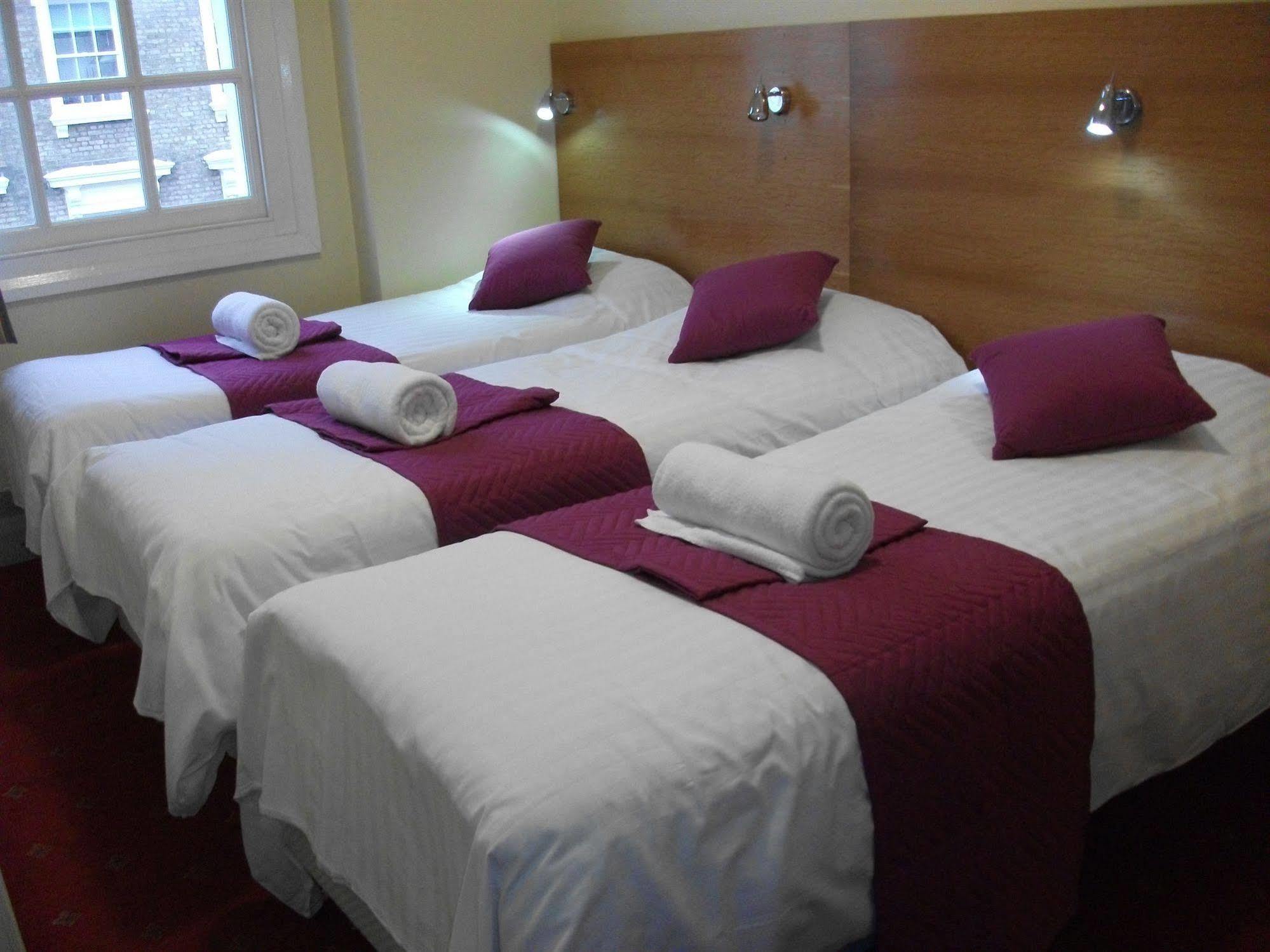 Oyo Bakers Hotel London Victoria Экстерьер фото